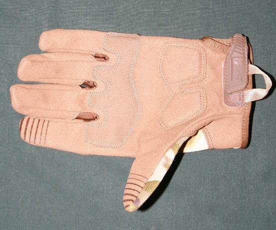 手甲を守る　ソフトゴム　貼り付け　グローブ　手袋　サイクリング　野球　サッカー　OEM